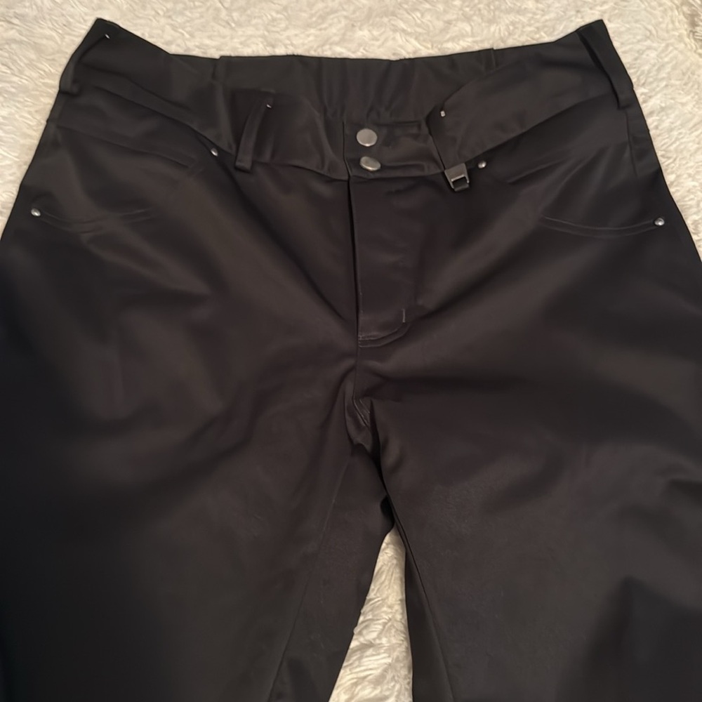NILS ski pants in new condition size 8